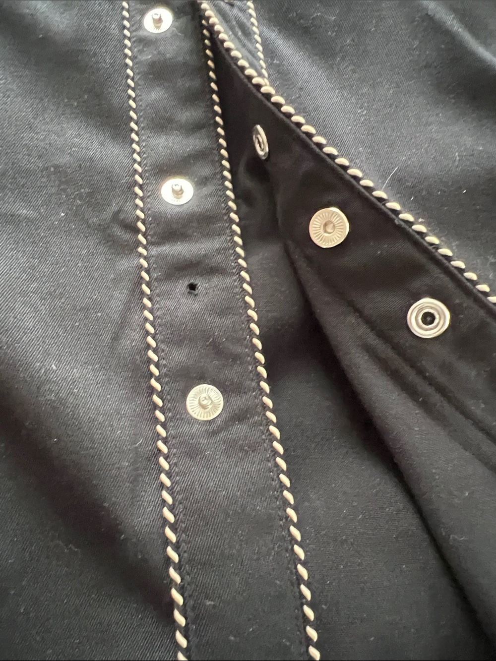 Scully Black Western Snap Shirt with Cream Embroidery - Picture 9 of 10